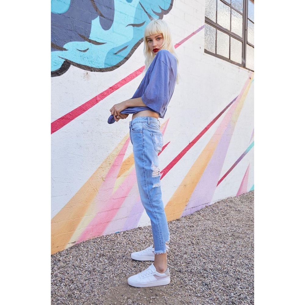 🌟CLEARANCE🌟 Naomi Mid-Rise Girlfriend Jeans - Picture 5 of 6